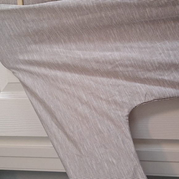 Cardigan 2/11 - Picture 2 of 7